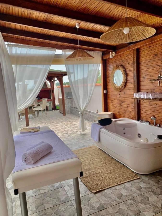 Wood House "Private Spa" Vergia Luaran gambar